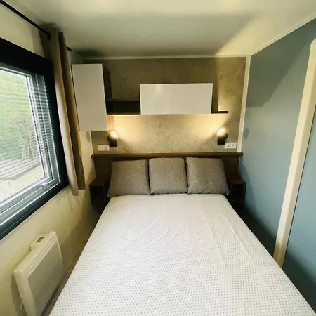 Holiday home Mobil Familial Pour 8 Personnes